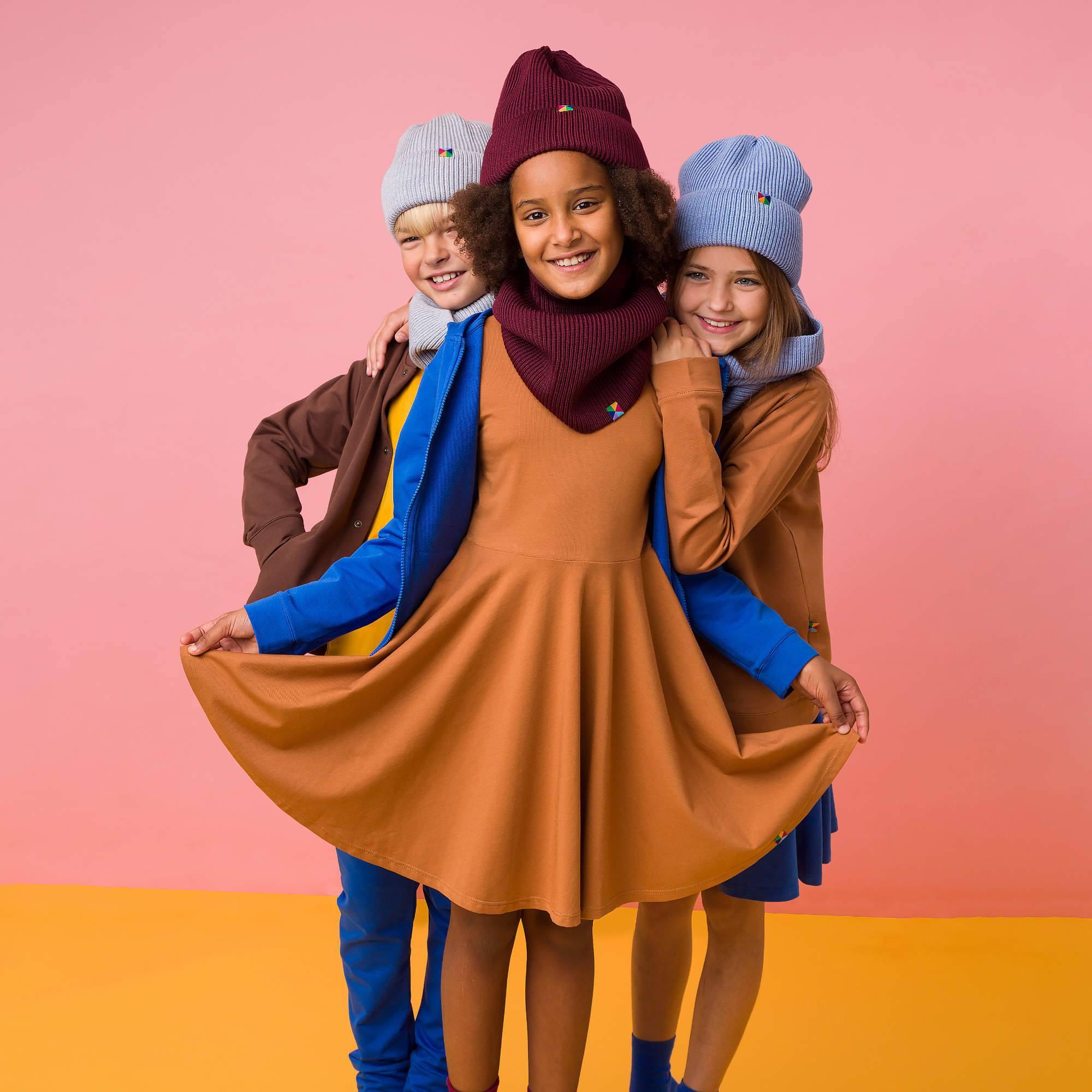 Burgundy merino wool hat kids