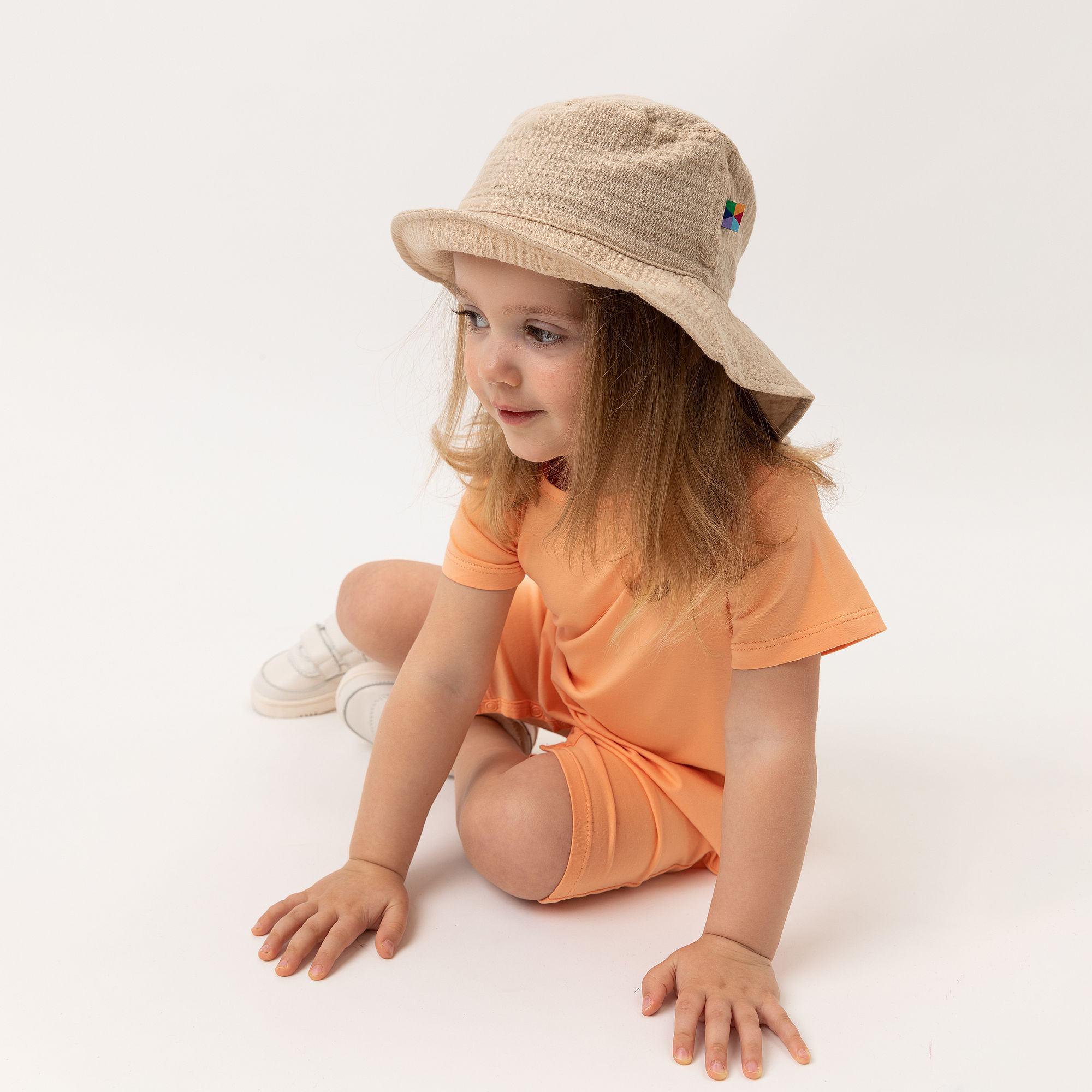 Beige muslin hat Baby