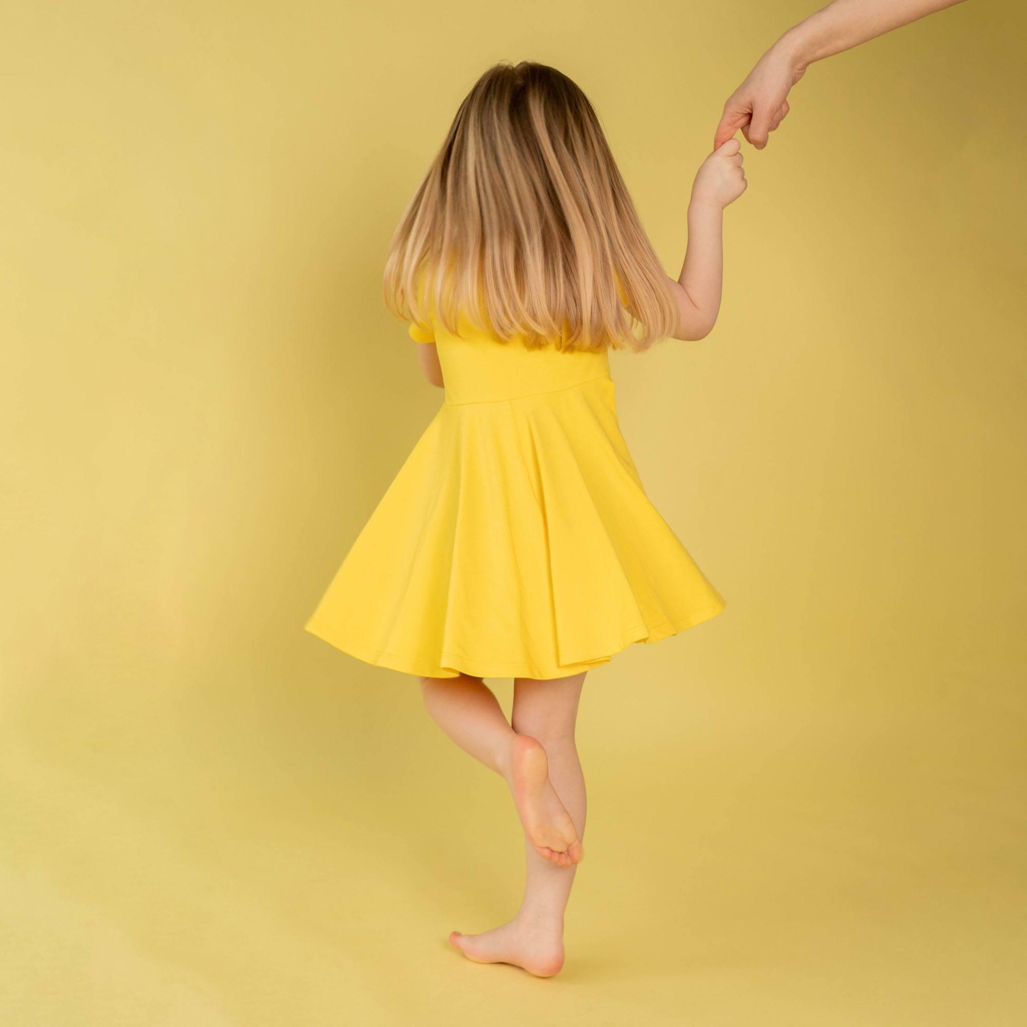 Yellow short sleeve dress