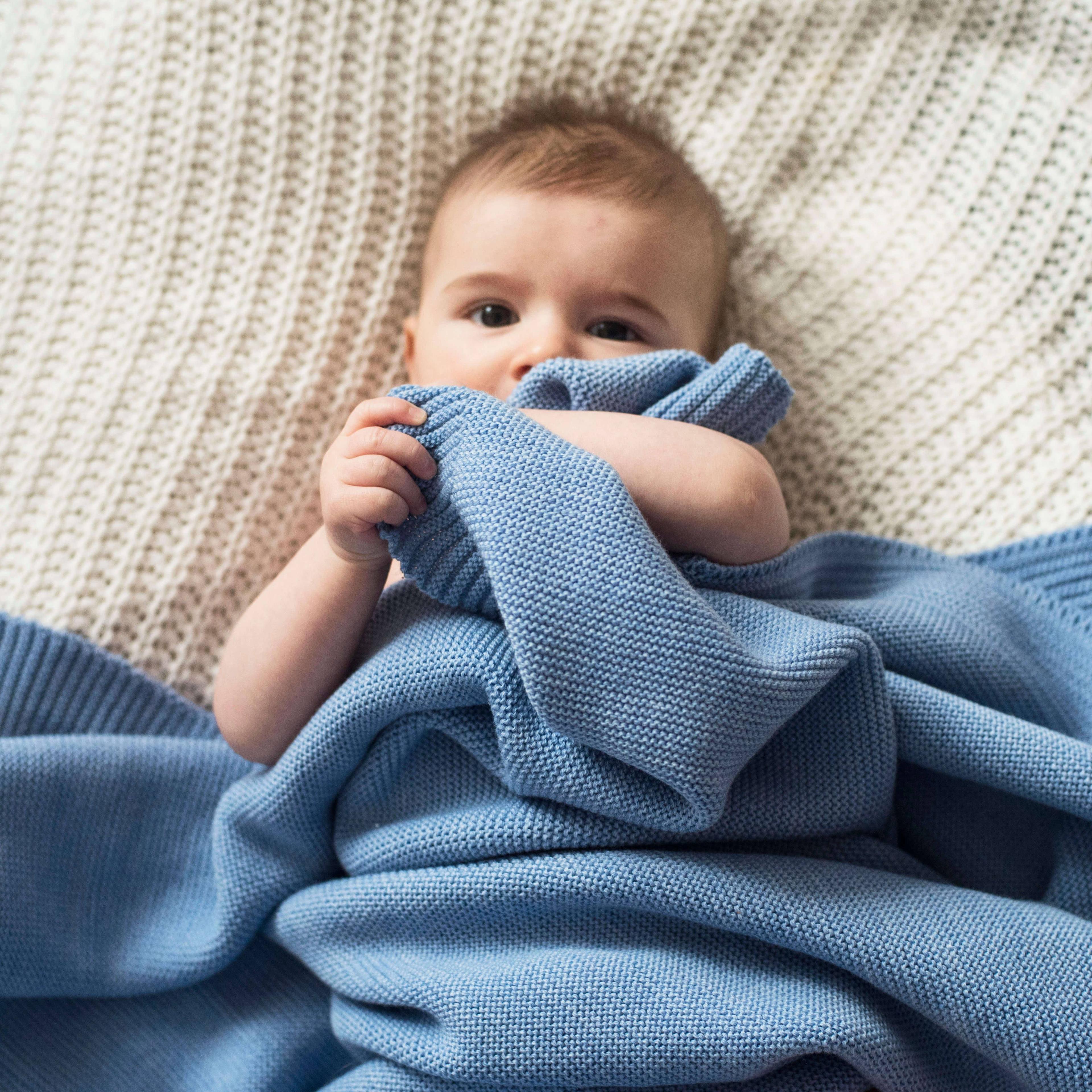 Sky blue merino wool knitted blanket