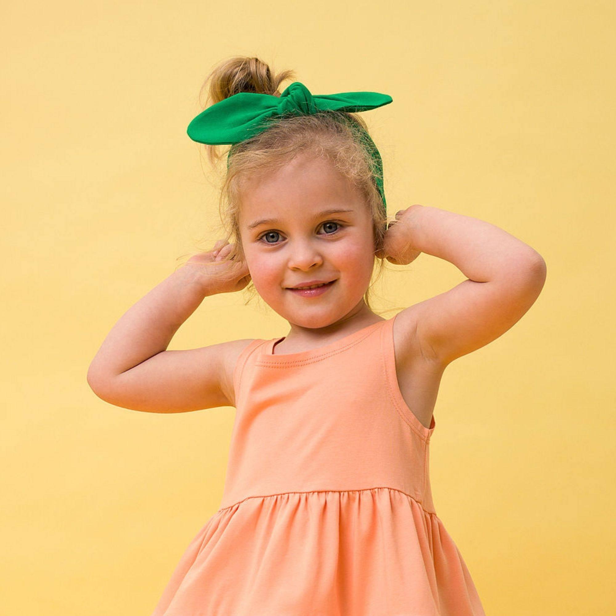 Green pin-up headband