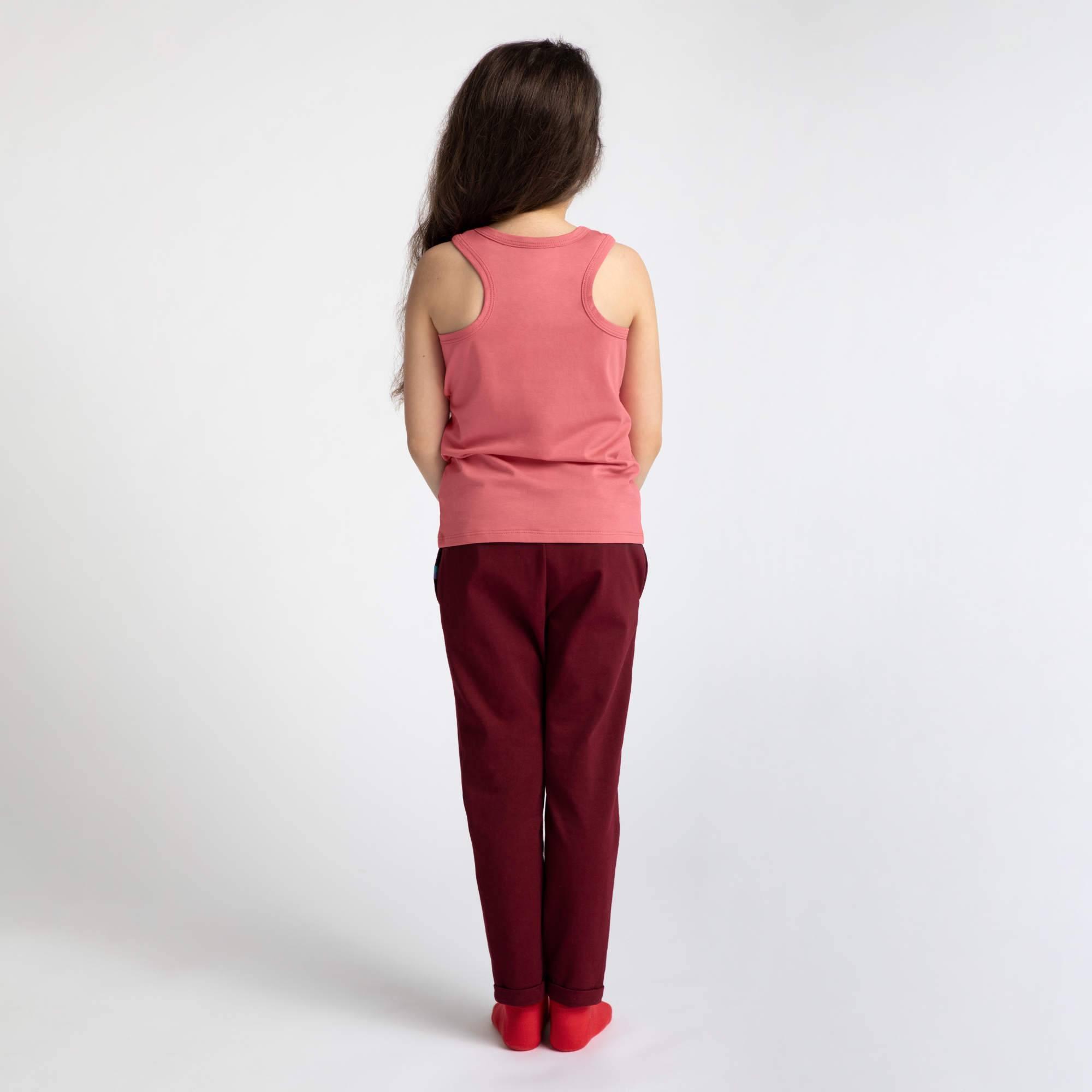 Burgundy pants with a pleat