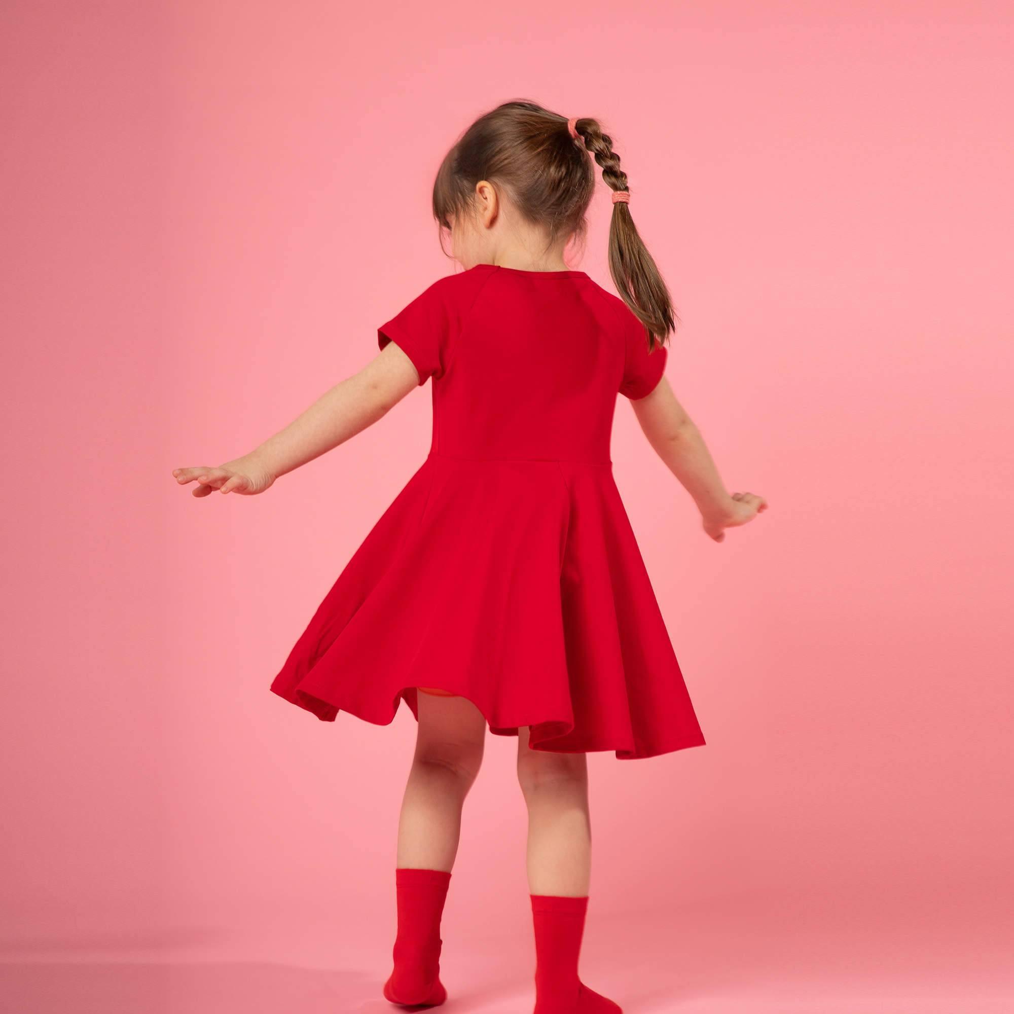 Red short sleeve dress