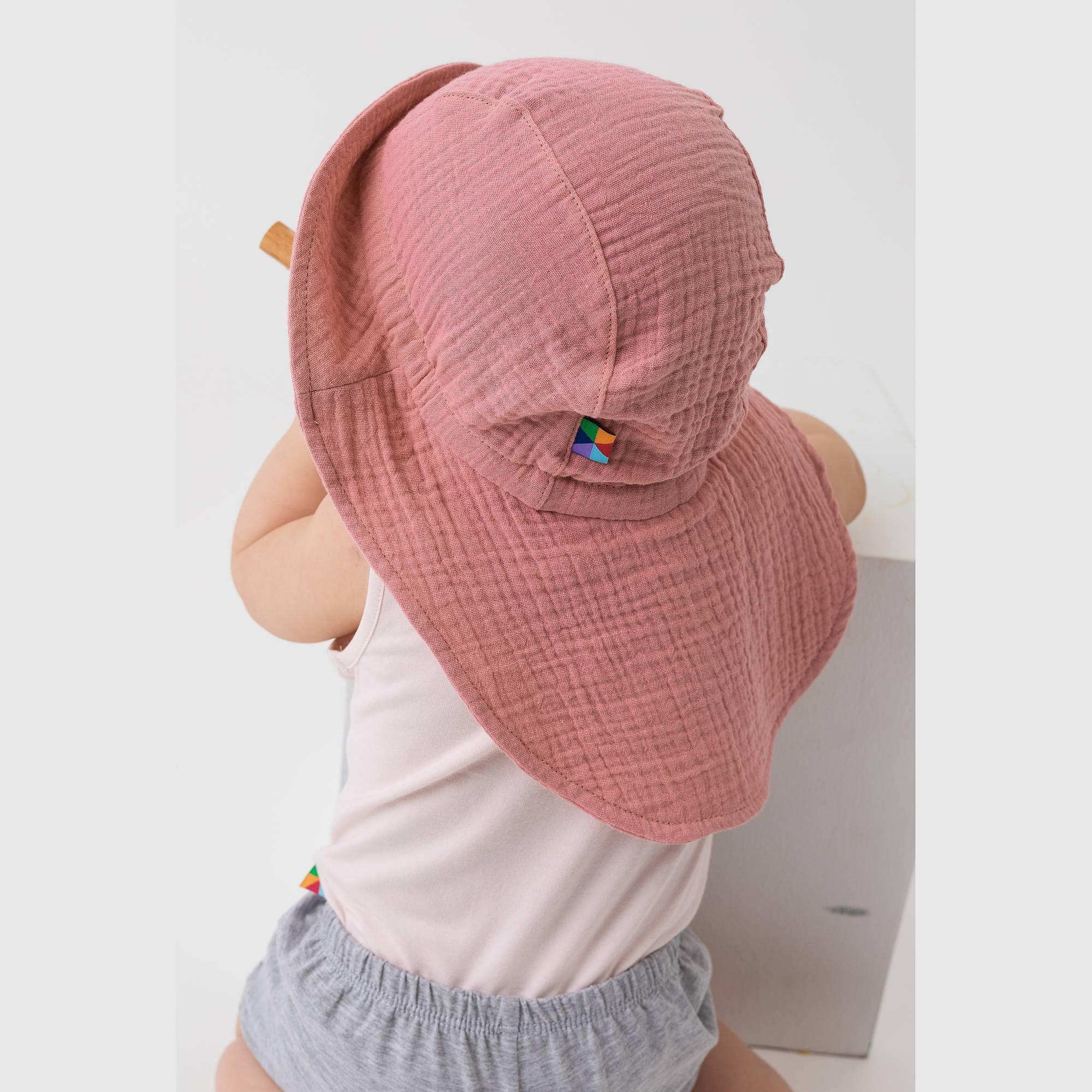 Pink muslin hat with strings Baby