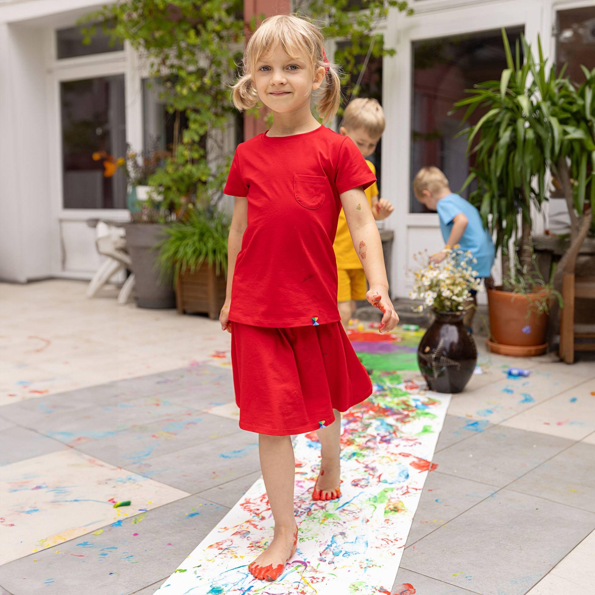 Red T-shirt with pocket