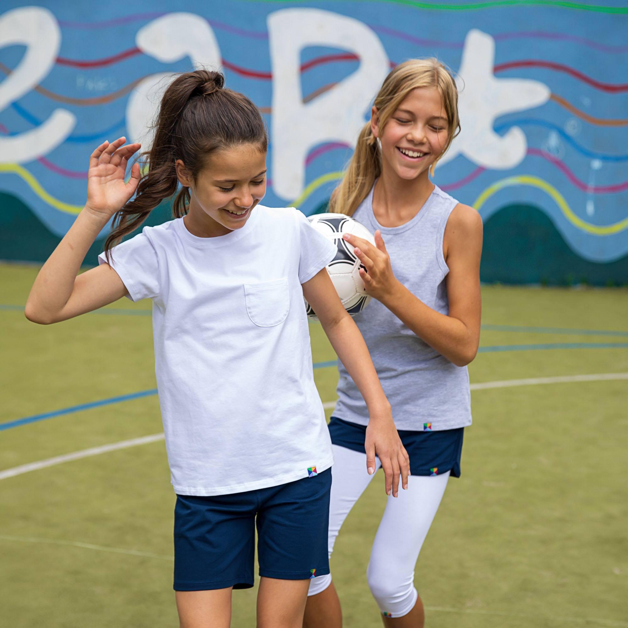 White T-shirt with a pocket Junior