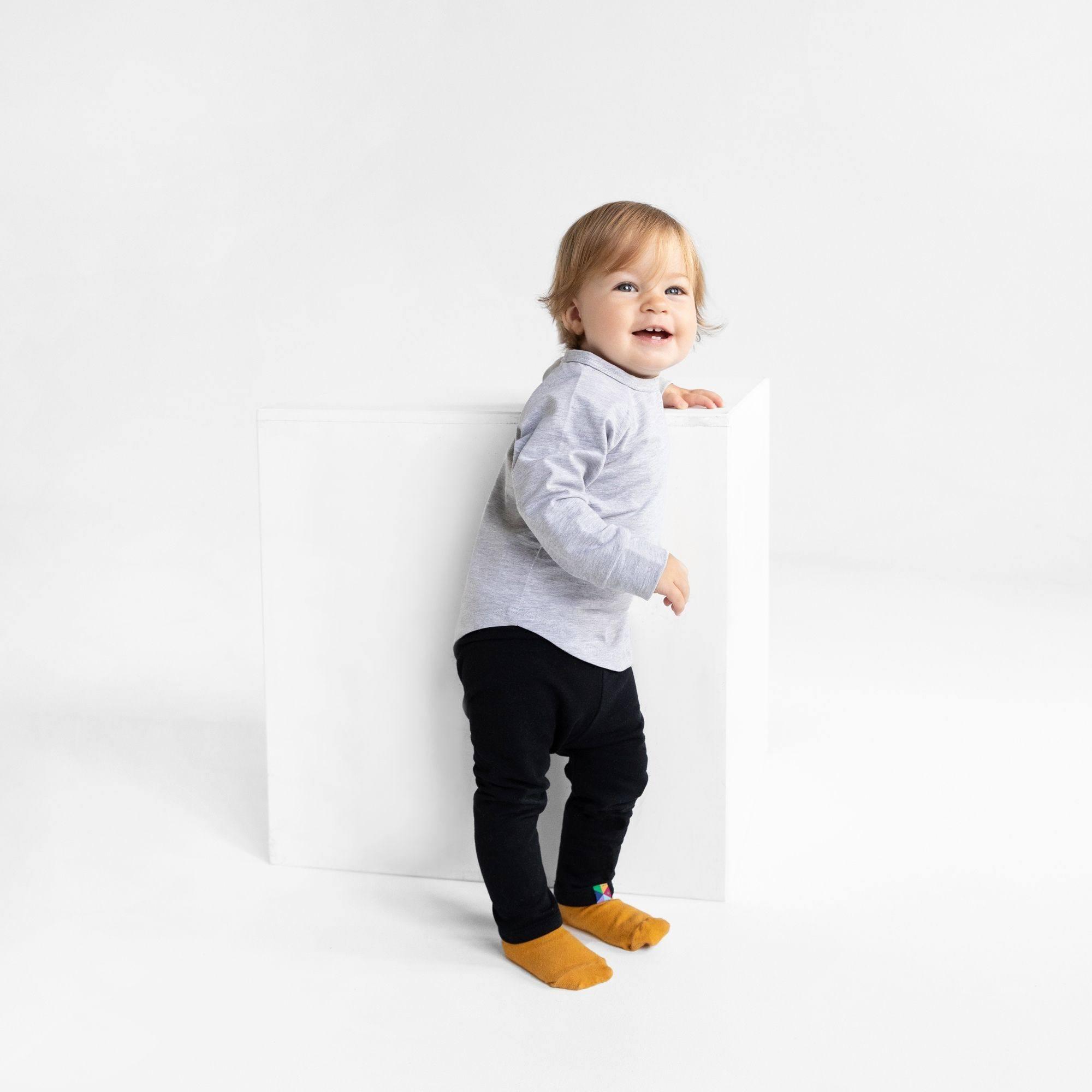 Black fleece-lined leggings Baby