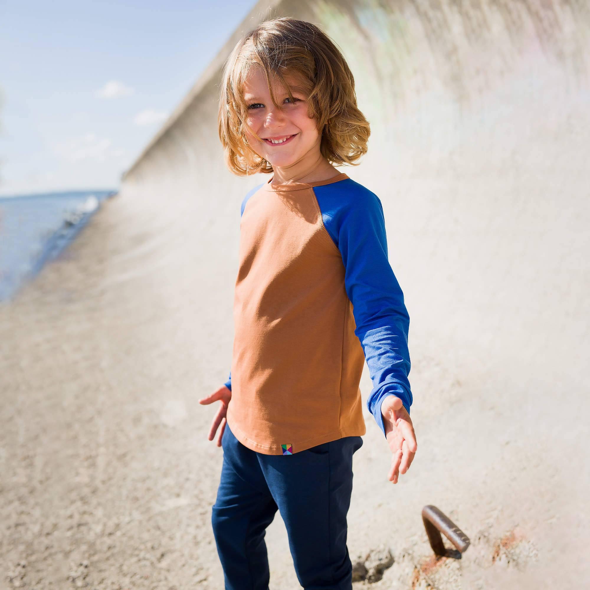 Caramel - blue baseball longsleeve shirt