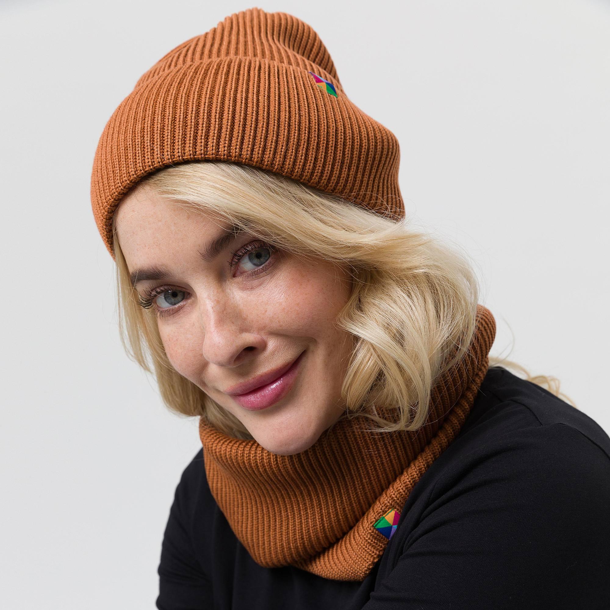 Caramel merino wool hat adults