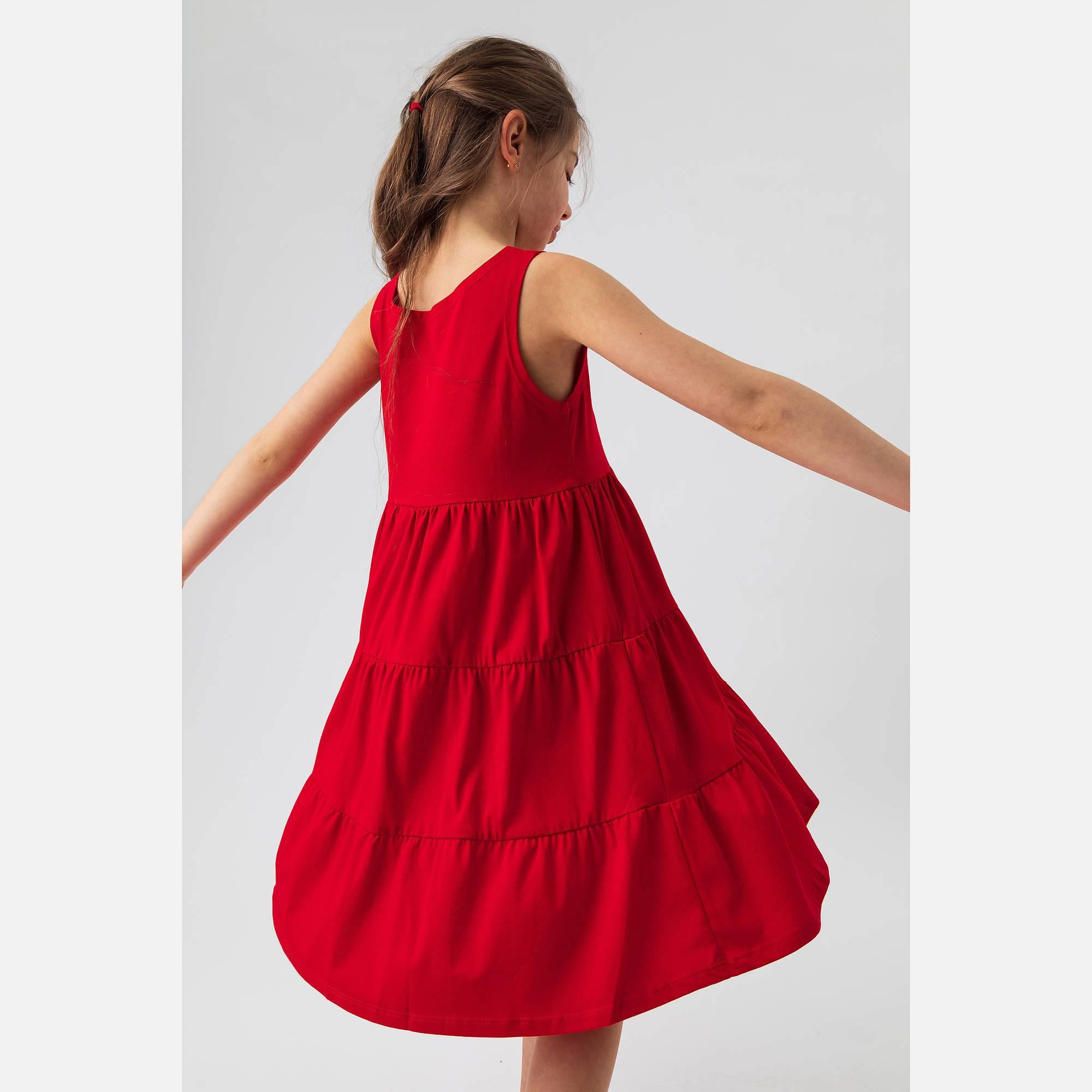 Red sleeveless dress