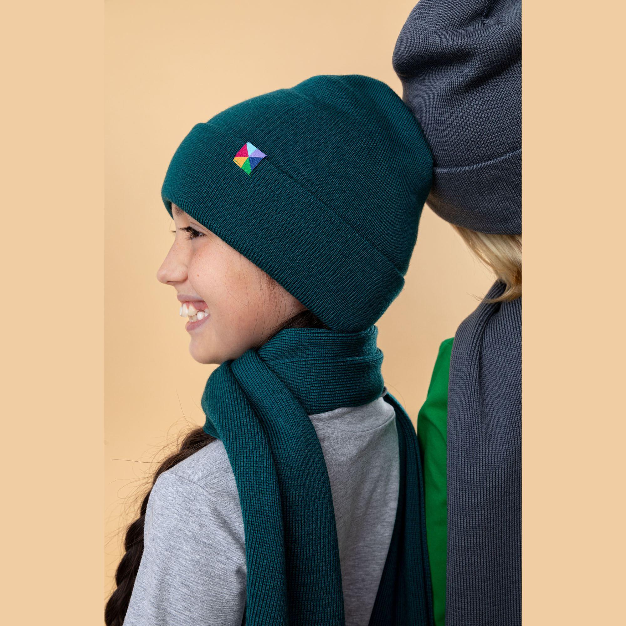 Bottle-green fine knit merino wool cap kids