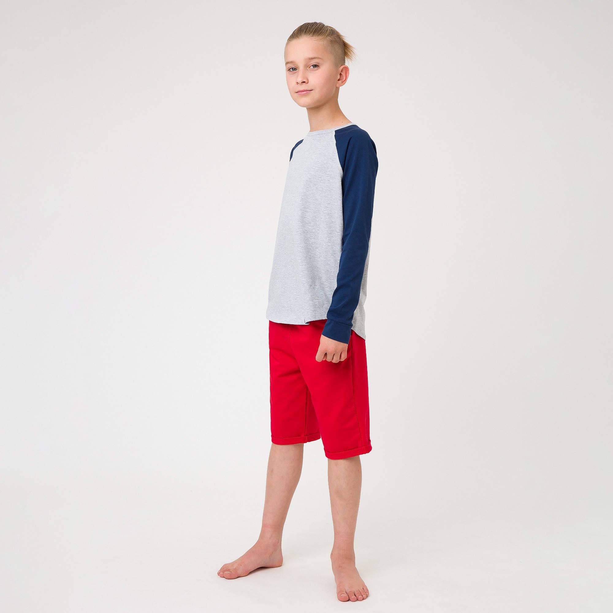 Red shorts Junior