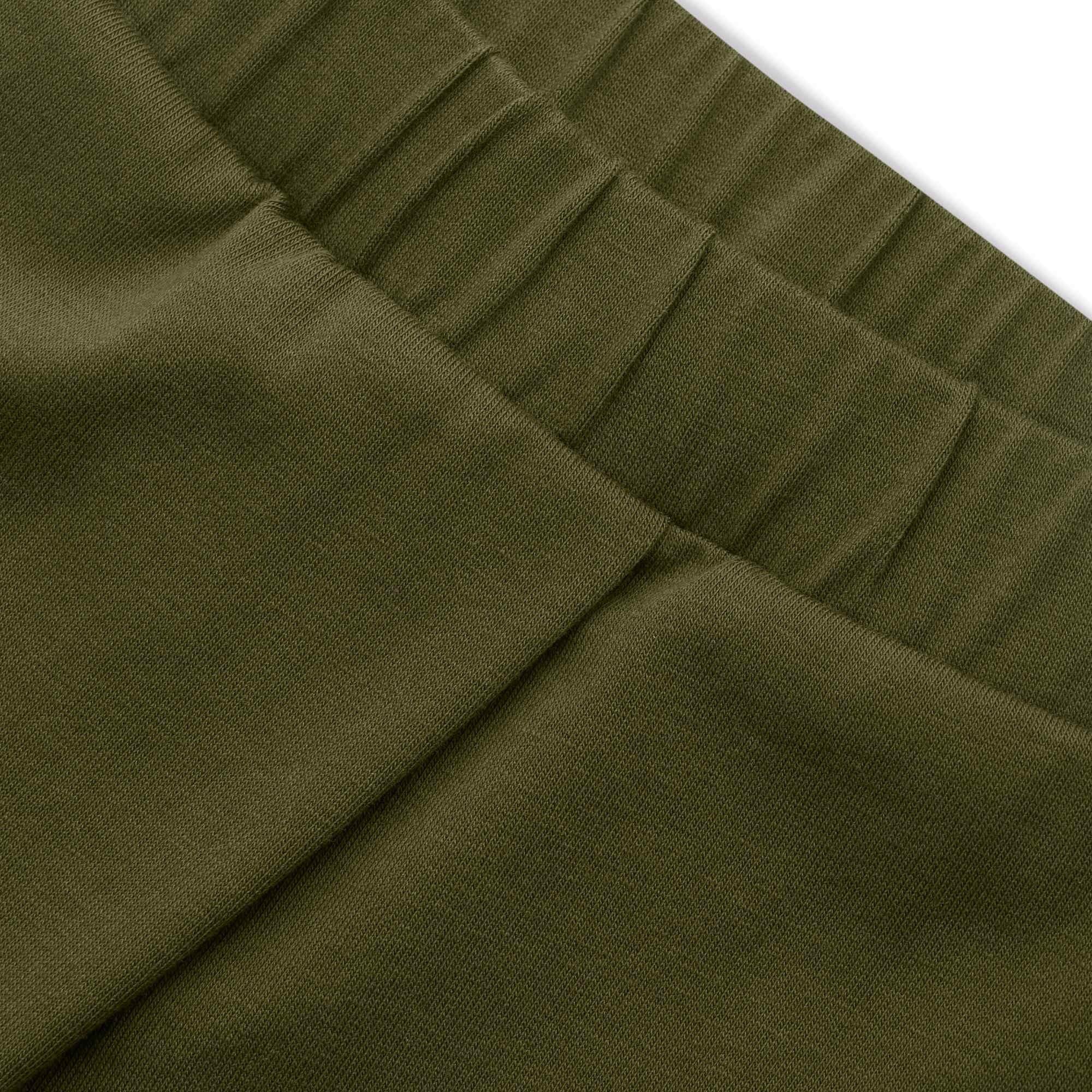 Khaki pants with a pleat