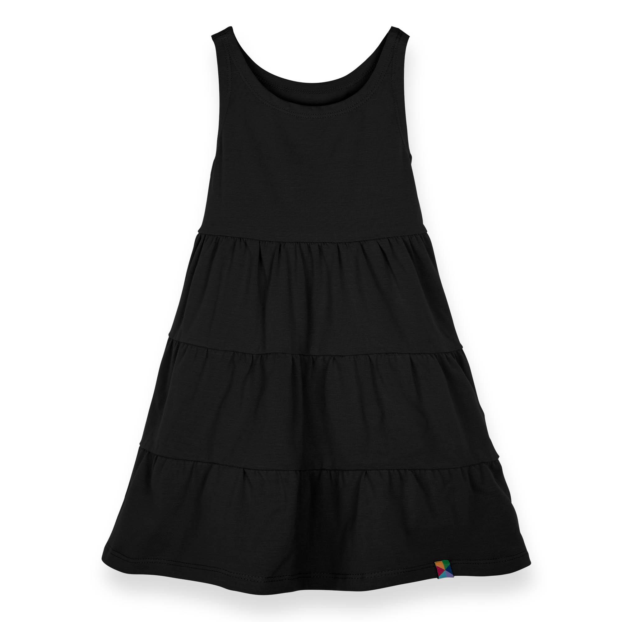 Black sleeveless dress