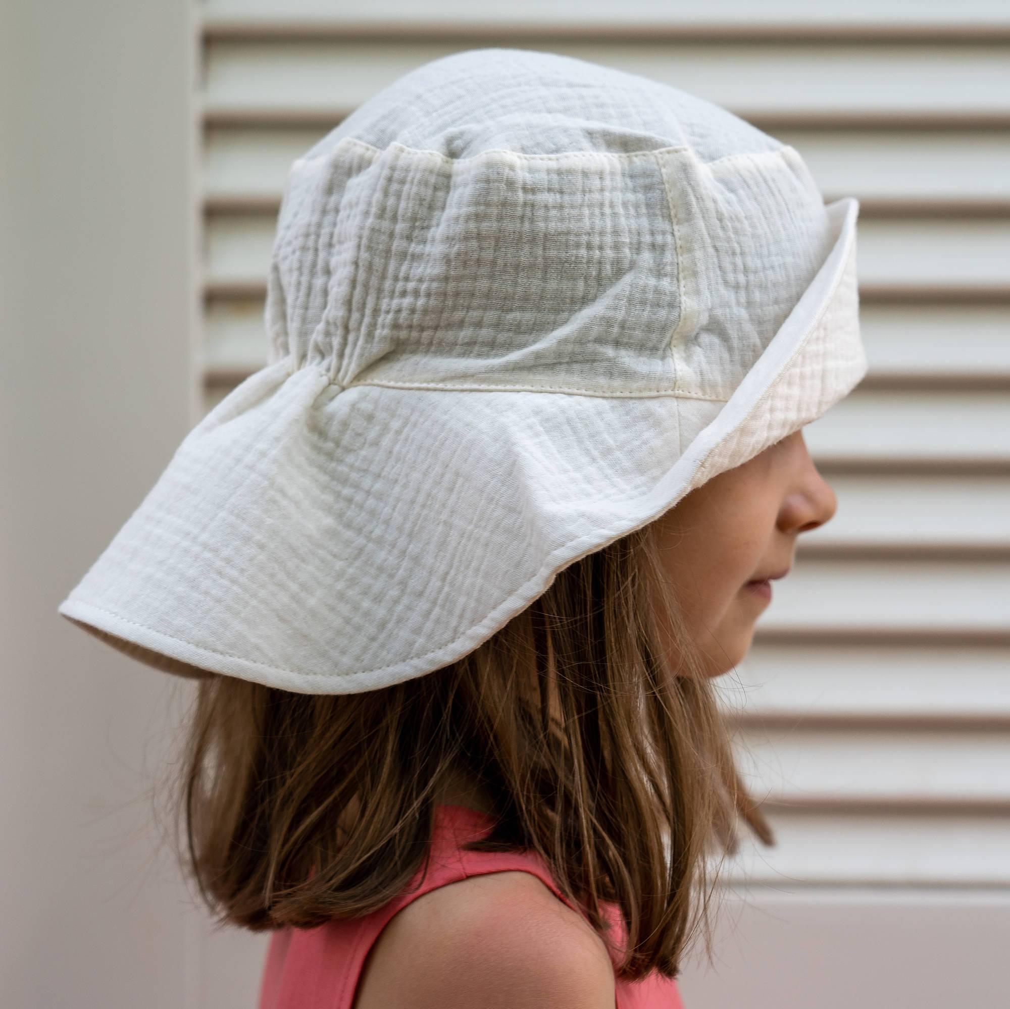 Ecru muslin hat