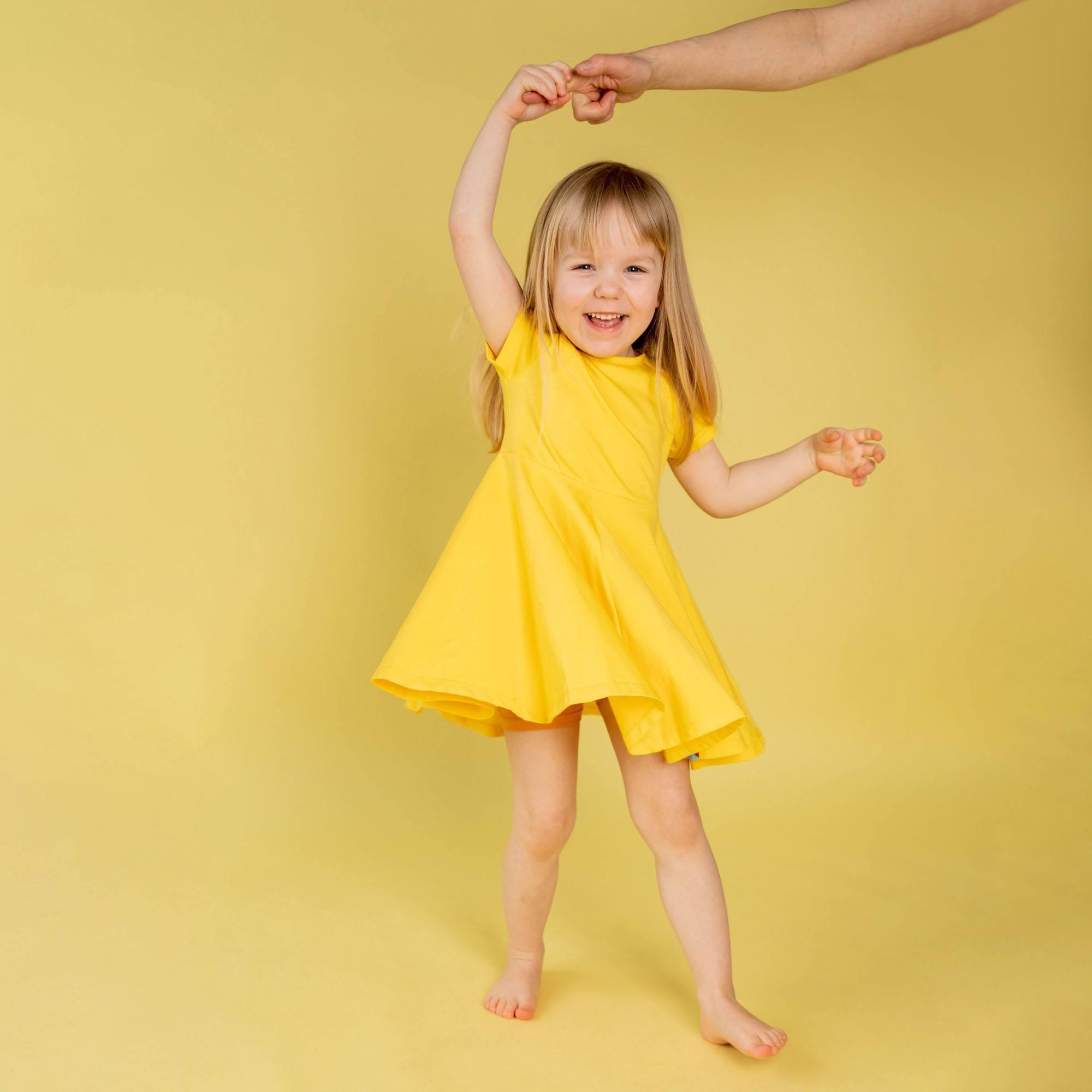 Yellow short sleeve dress