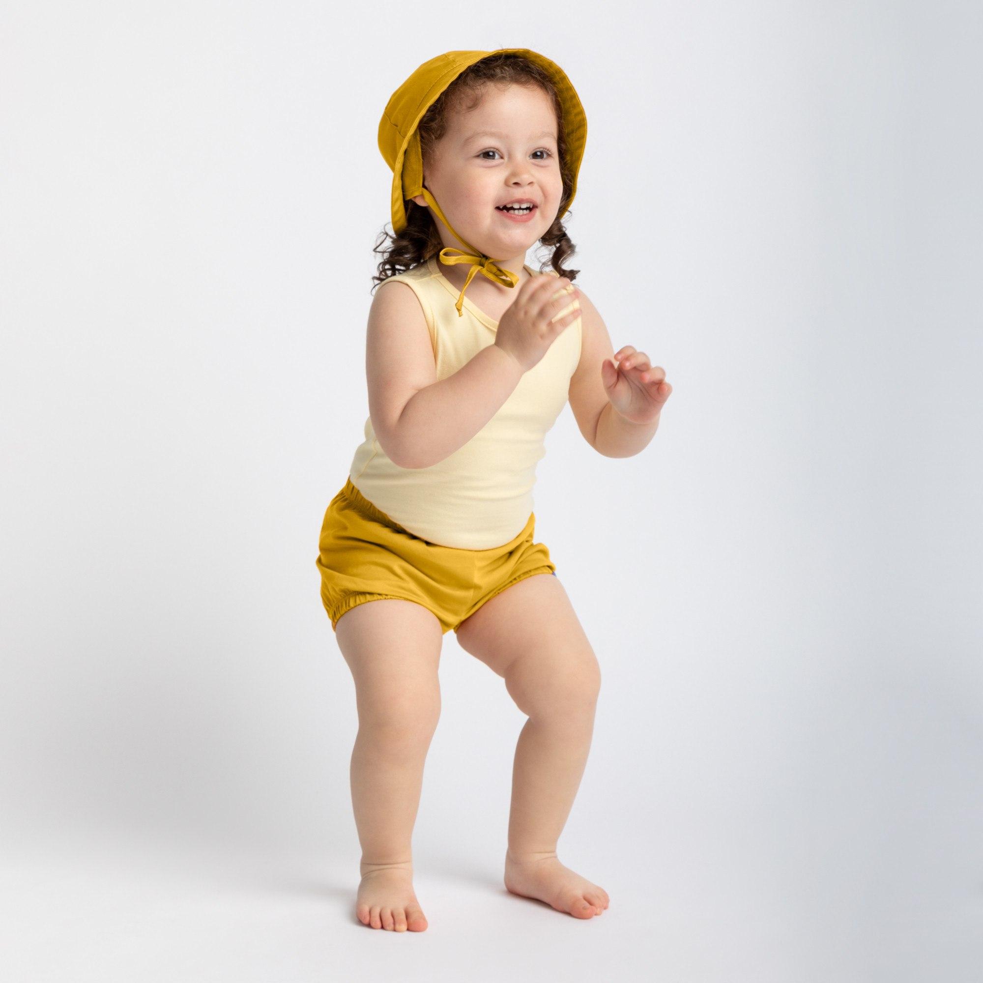 Mustard hat with drawstrings