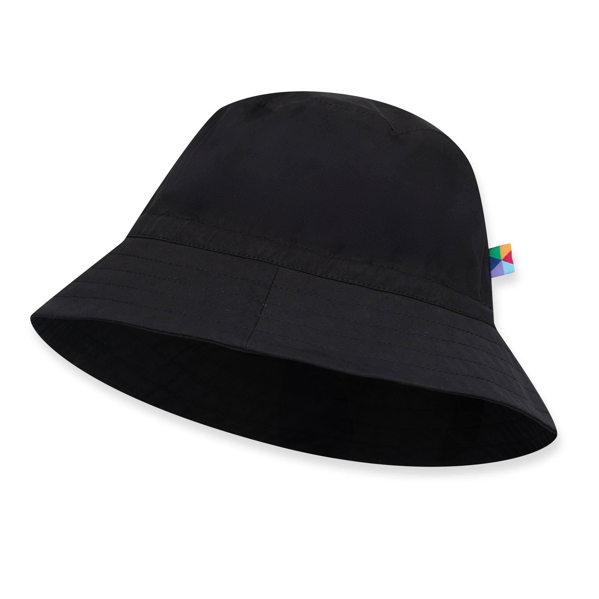 Black bucket hat