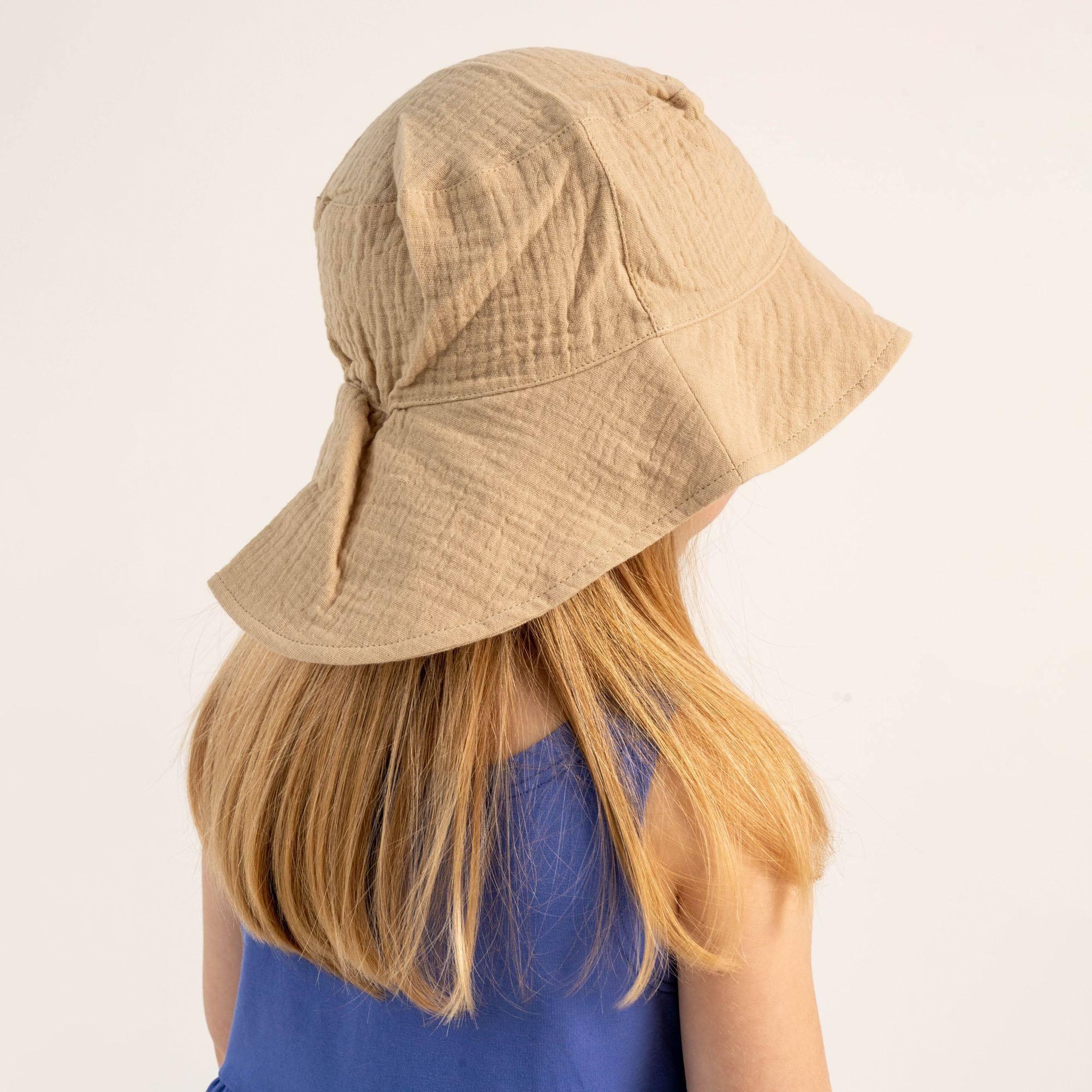 Beige muslin hat