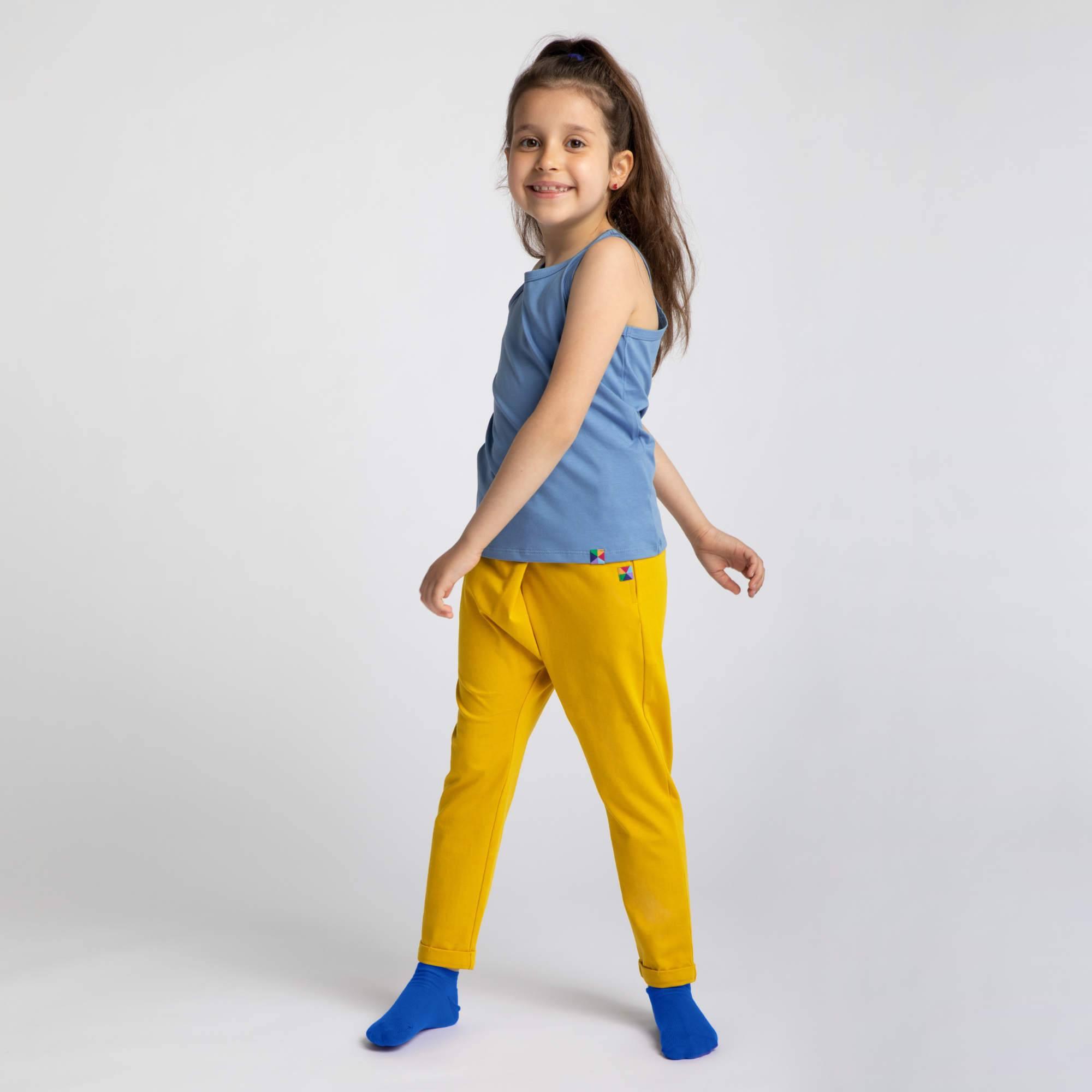 Mustard pants with a pleat