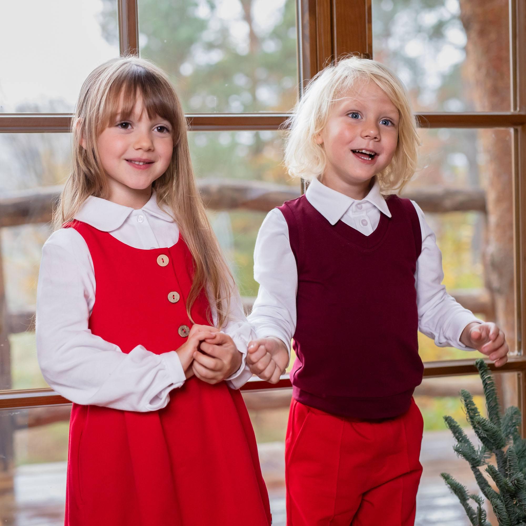 White shirt with a round collar Junior