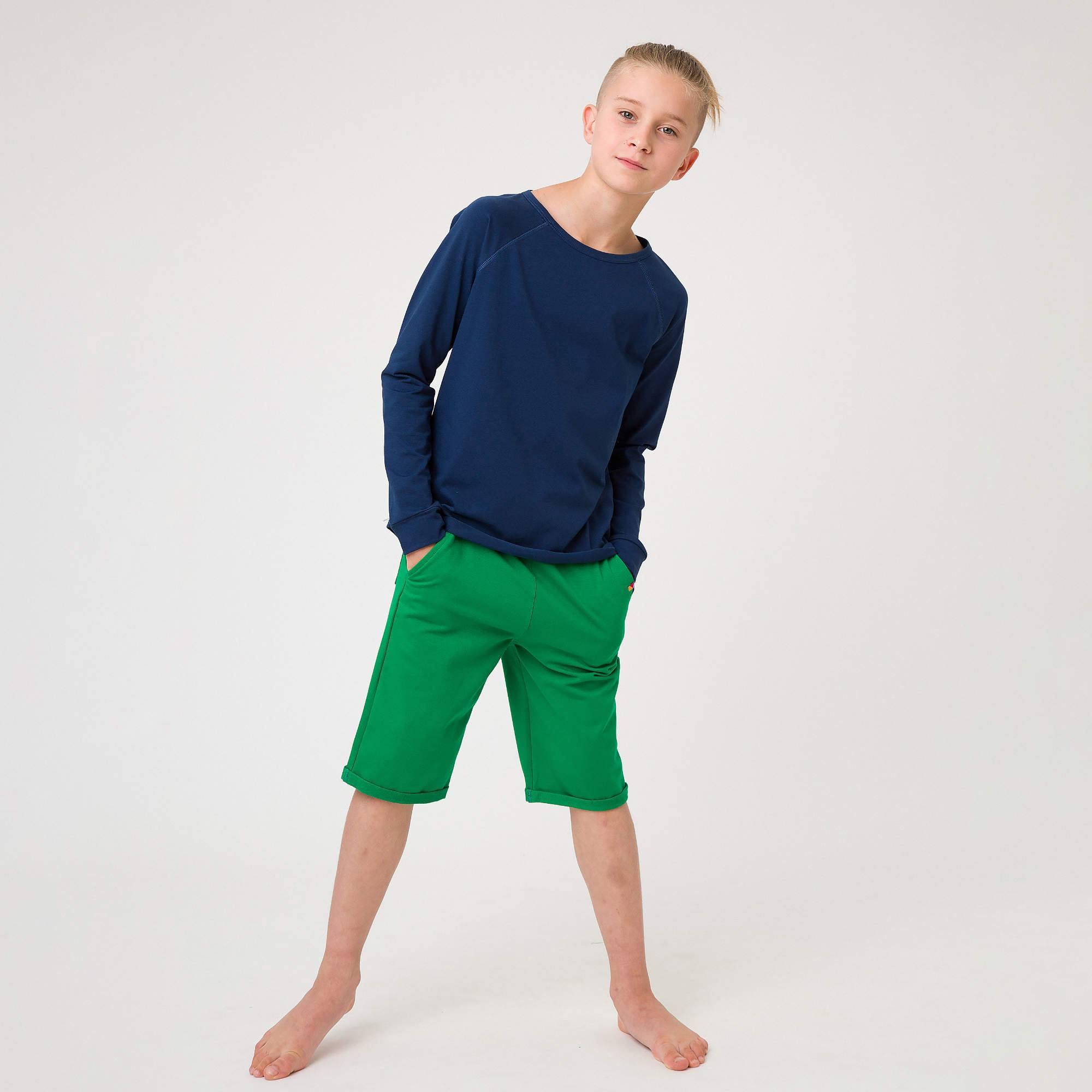 Green shorts Junior